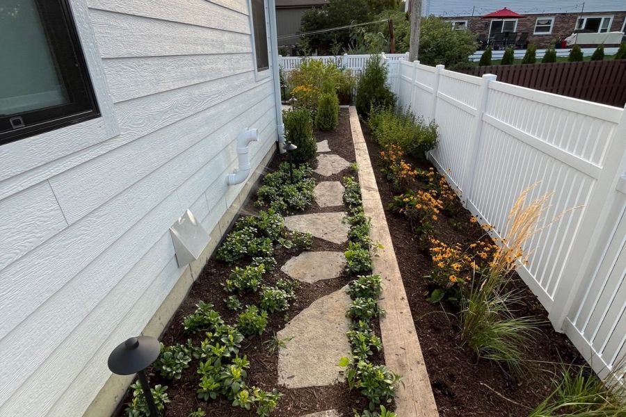 Flagstone Steppers Walkway in Arlington Heights - Landscaping