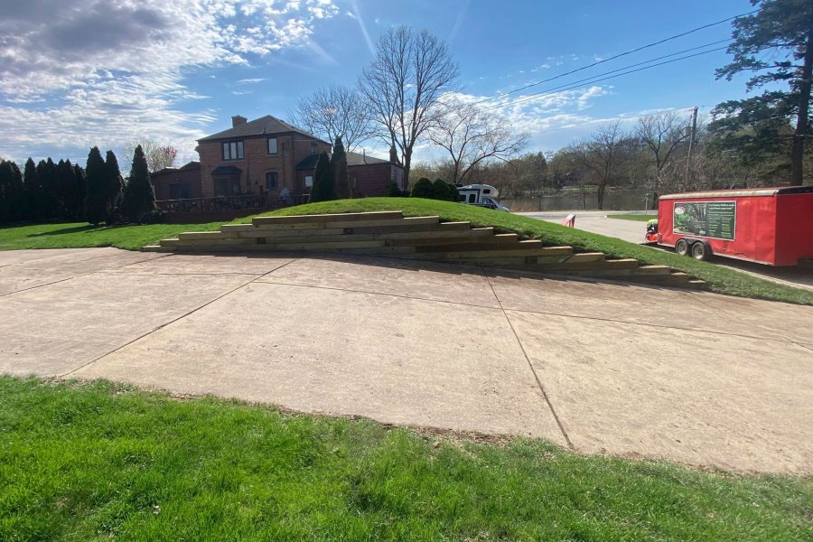 Hardscape Retaining Wall Northbrook  - Landscaping