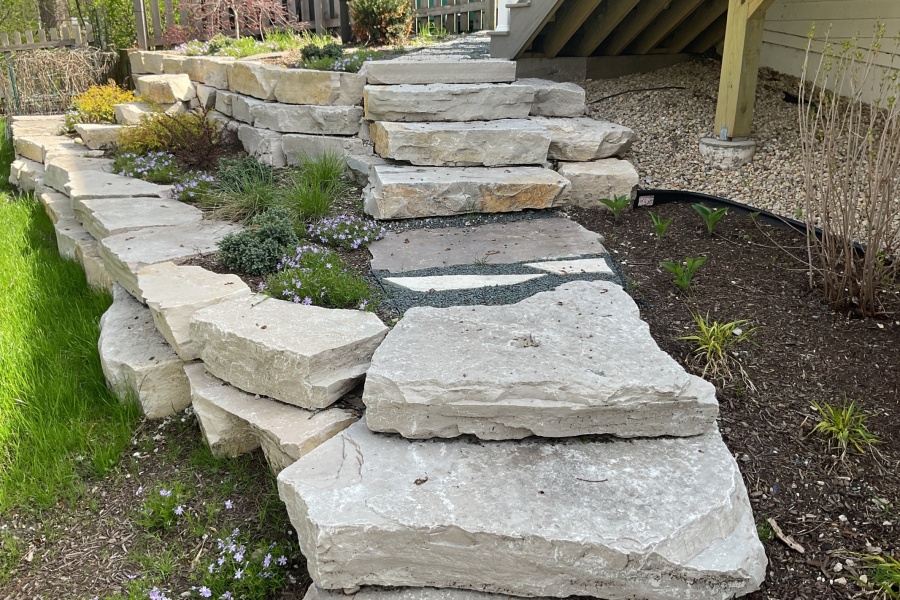 Hardscape Retaining Wall Northbrook - Landscaping