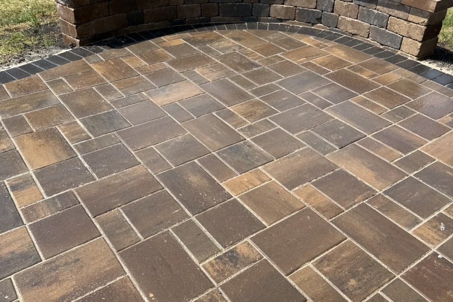 Olde Quarry Stone Retaining Wall and Patio Mt Prospect - Landscaping