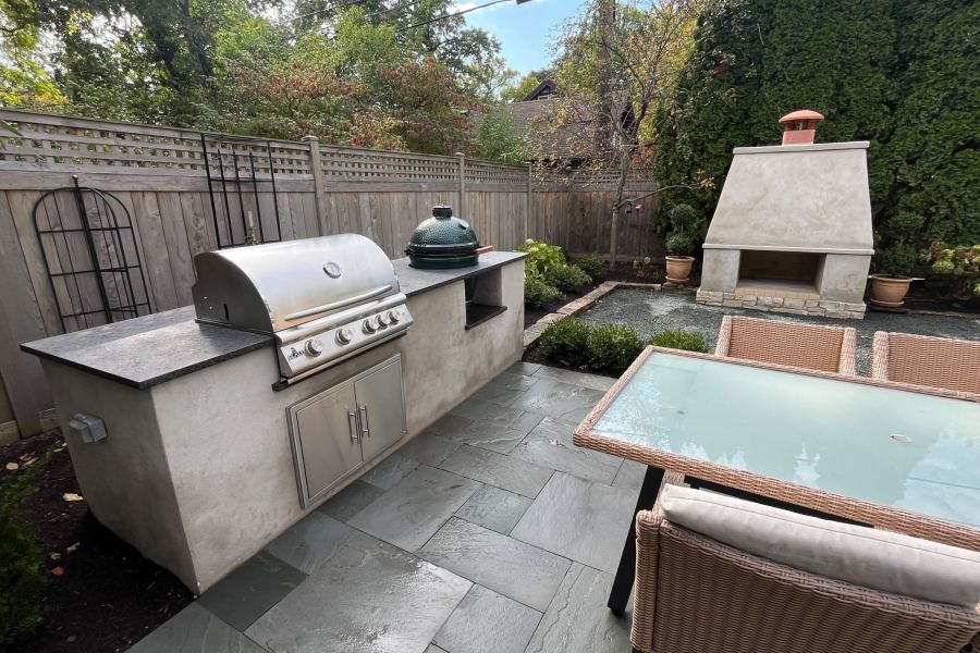 Bluestone Outdoor Kitchen Park Ridge - Lanscaping