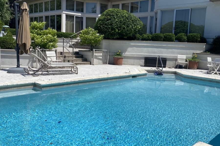 Maintenance Trimming Install in Park Ridge - Landscaping